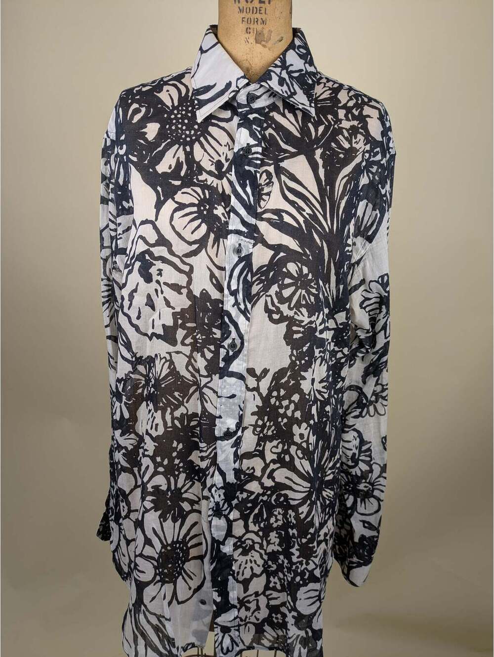 y2k Gucci mens cotton black white floral button down shirt